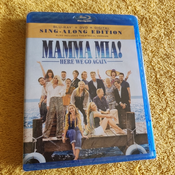 Universal Other - MOMMA MIA NEW SEALED HERE WE GO AGAIN BLU-RAY DVD